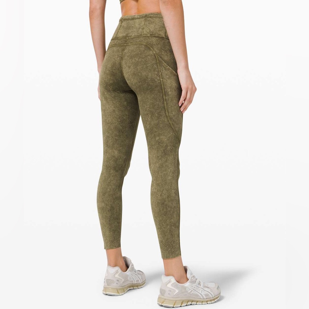 Lululemon Fast and Free High-Rise legging 25" Ice Dye. Size 4